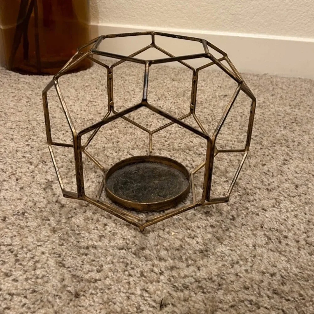 Brass accent